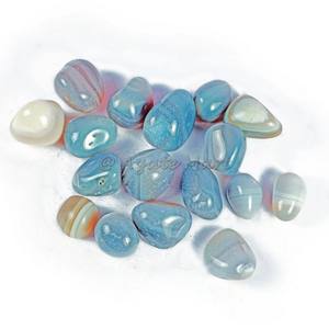 Vente en gros de pierres précieuses d'agate naturelle de haute qualité, pierres roulées sculptées, cristaux colorés assortis - Product Image 3