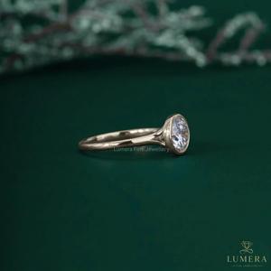 2.00 Round Brilliant Cut Lab Grown Diamond Engagement <b>Ring</b> Bezel Setting <b>Plain</b> Band Solitaire Wedding <b>Ring</b> For Women - Product Image 3