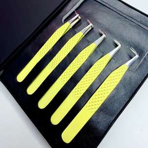 Venta al por Mayor de Pinzas para Extensión de Pestañas GETUP BROSONS IMPEX de Acero Inoxidable Antimagnético con Recubrimiento de Polvo Amarillo y Punta Plateada con Agarre de Diamante - Product Image 5