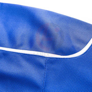 Maillot de hockey sur glace premium pour hommes, tissu respirant, coupe athlétique, parfait pour les entraînements et les sports d'équipe - Product Image 4