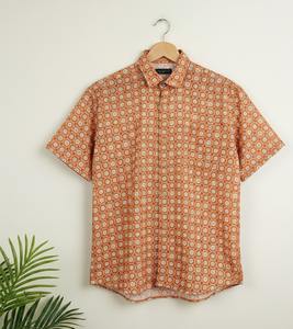 Chemise décontractée et habillée pour homme de haute qualité, imprimée à la main par technique batik, 100 % coton respirant, écologique, fermeture à un bouton - Product Image 1