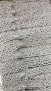 Elegante borde de encaje de algodón adecuado para vestidos, ribetes de dupatta y prendas de diseñador. - Product Image 4
