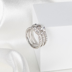 แหวนเพชรเลี้ยงในห้องปฏิบัติการแบบสามแถว 14K ทองคำแท้ แหวนแต่งงานแบบเต็มวงสำหรับผู้หญิง ของขวัญวันครบรอบแต่งงาน ของขวัญสำหรับเจ้าสาว - Product Image 4