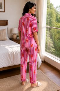 Conjunto de Pijama Floral Rosa 100% Algodón para Mujer al por Mayor con Bolsa de Almacenamiento a Juego |   Suave, Transpirable, Ligero, Lujoso, Informal - Product Image 4