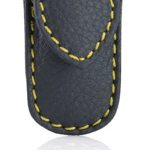 Pochette en cuir de qualité supérieure pour coupe-cuticules |   Étui de protection en cuir de vache véritable |   Support compact 5,8 x 2,8 x 1 cm - Product Image 4