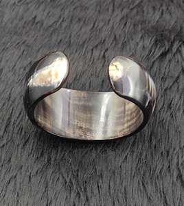 Bracelet manchette ouverte en corne de buffle polie, écologique et moderne, fait main, artisanat naturel, cadeau de mariage, bijoux AZ ENTERPRISES - Product Image 2