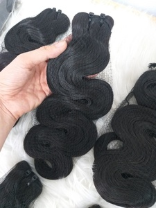 Vente en gros d'extensions de cheveux de vague de corps noir 2025 naturel trame de cheveux humains vietnamiens 100g 1B couleur du Vietnam - Product Image 5