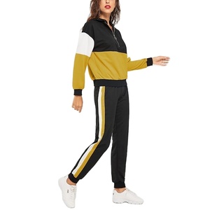 Conjunto deportivo de mujer con franjas laterales con logotipo personalizado OEM, chándal de mujer, traje de jogging de forro polar, pantalones de jogging, conjunto deportivo. - Product Image 1