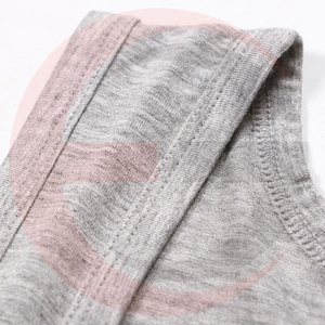 Débardeur de couleur vive pour hommes, vente en gros, léger, logo personnalisé, gilet pour hommes - Product Image 4