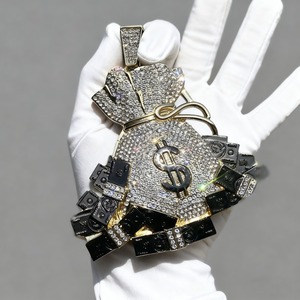 Colgante de Plata 925 Personalizado Estilo Hip Hop con Símbolo de Dólar y Bolsa de Dinero, Adornado con Moissanita VVS, Joyería Fina para Hombre, Regalo - Product Image 1