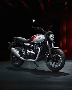 Moto TRIUMPH "NEW SPEED T4" avec finition argent rouge noir, style sport scrambler - Product Image 1