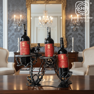 Moderno Estante para Vinos de Hierro Forjado de Tres Pilares, Escultura Artística, Metal Forjado a Mano, Decoración para el Hogar, Personalizable, Soporte de Exhibición para Cumpleaños - Product Image 3