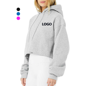 Sudadera con capucha corta gris personalizada al por mayor para mujer, de algodón polar, estilo urbano, corte holgado, top corto para mujer, sudadera tipo jersey con capucha - Product Image 1