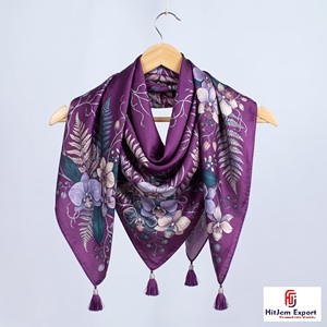 Écharpe bandana personnalisée en tissu léger, service d'étiquetage blanc, fabricant de textiles OEM ODM, produits textiles personnalisés de Bali de haute qualité - Product Image 2
