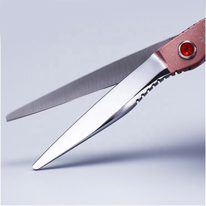 Stainless Steel <b>Blade</b> and Steel Handle Sharp Tip Hair Cutting Thinning Tool Professional 5.5 Inch <b>Barber</b> Scissors - Product Image 4