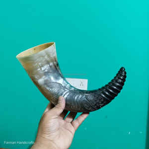 Jarra Vikinga de Lujo Hecha a Mano con Cuerno de Buey y Grabado de Barco Vikingo, Soporte de Cuero, Capacidad de 500ml, Antiderrames, Precio - Product Image 6