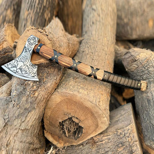 Hacha Vikinga Industrial Personalizada, Diseño Nórdico Tradicional, Cabeza de Acero, Mango de Madera, Envoltura de Cuero, Uso en Supervivencia, Decoración Artesanal - Product Image 3