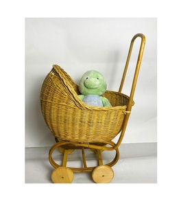 Poussette de bébé en osier d'usine/poussette de poupée en osier de rotin marron/Logo personnalisé pour meubles de chambre de maison d'anniversaire de poussette en rotin - Product Image 2