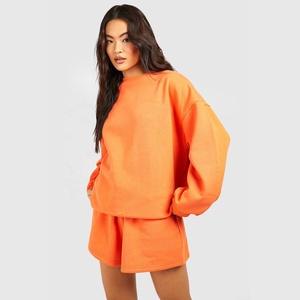 Conjunto de 2 Piezas para Mujer, Camiseta y Pantalones Cortos de Felpa Francesa 100% Algodón, Cuello en V, Manga Corta, Corte Regular, Secado Rápido, Color Sólido - Product Image 1