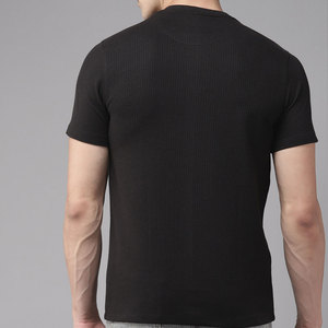 T-shirt décontracté en tissu doux et confortable à texture gaufrée, style classique, léger et agréable au toucher - Product Image 3
