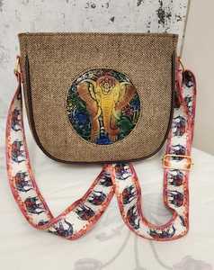 Vintage Elephant Print Crossbody Bag PU Shoulder Purse Zipper Closure Adjustable <b>Strap</b> for Daily Use - Product Image 3