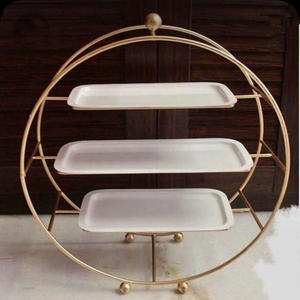 Support à gâteau en métal fait à la main de qualité supérieure pour la décoration de mariage, idéal pour les mariages, les fêtes et les événements - Product Image 1