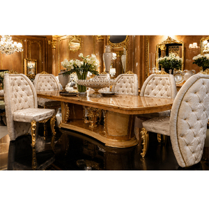 Juego de Comedor de Lujo de 8 Plazas con Tapicería de Cuero Tallado Dorado Real con Madera de Teca Estilo Moderno de Nueva York - Product Image 1
