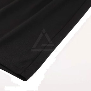 Tenue de course sur piste personnalisée pour hommes, respirante, avec short de sport, vêtements de sport haut de gamme pour les événements de relais de sprint - Product Image 4