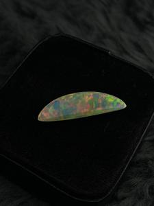 Opale d'Éthiopie naturelle cabochon, forme lune, opale de feu, multicolore, éclatante, pierre précieuse en vrac pour bijoux et guérison - Product Image 4