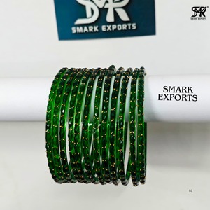 Elegante Juego de Brazaletes de Cristal Verde con Diseño de Cuentas Doradas, Joyería Nupcial Tradicional India, Juego de Pulseras Hechas a Mano - Product Image 3