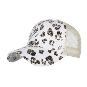 Gorra de béisbol tipo trucker de malla ajustable Ponycap Messy High Bun Ponytail, de algodón lavado y desgastado, estilo Dad Hat con diseño de leopardo cruzado - Product Image 4