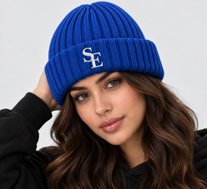 Gorro de Punto de Doble Capa, Color Azul Rey, con Borde Plegado, Cálido para Invierno, Logotipo Bordado Personalizado, 100% Algodón, Unisex, Uso Diario - Product Image 1