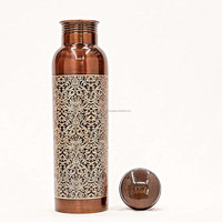 Ensemble de verres à eau en cuivre élégants et faits à la main, avec motif floral/cœur gravé, poignée ergonomique, personnalisable avec logo UCI
