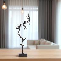 Sculpture en métal et marbre : L'objectif est la progression. Objets décoratifs pour la maison, à placer sur les étagères, les manteaux ou les bibliothèques.