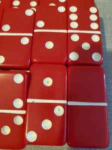 Jeu de dominos rouges double six en résine, pièces de jeu à motif circulaire, objet d'art et de collection - Product Image 2