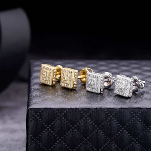 Boucles d'oreilles clous en moissanite, bijoux tendance pour mariages, célébrations et usage quotidien, disponibles à prix raisonnable - Product Image 3