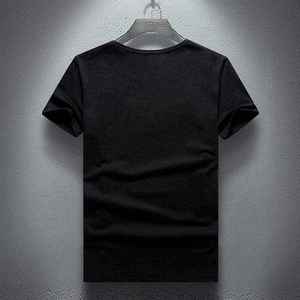 เสื้อยืดผู้ชายคุณภาพสูง ผ้าคอตตอนหวี 100% พรีเมียม หนา 300GSM รับสกรีนลายตามสั่ง - Product Image 2