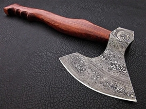 Cabeza de Hacha de Acero de Damasco, Calidad Premium, Patrón Único, Hoja Afilada y Duradera, Diseño Industrial Impresionante Hecho a Mano, Madera de Fresno - Product Image 4
