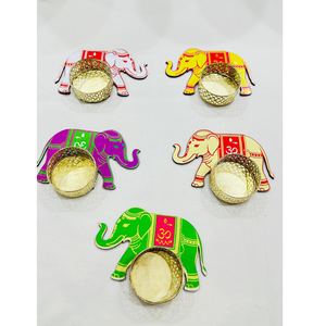 Diya traditionnel en métal en forme d'éléphant en gros |   Porte-bougie ethnique coloré |   Cadeaux de retour pour mariage indien et décorations de Diwali - Product Image 1