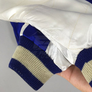 Chaqueta Sukajan de Moda Urbana con Acabado Satinado Suave y Bordado Artístico para un Look Elegante - Product Image 4