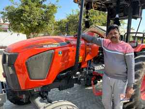 รถแทรกเตอร์คุณภาพสูง Kubota MU5502 ขับเคลื่อน 2 ล้อ เครื่องยนต์ดีเซล 55 แรงม้า รถแทรกเตอร์สำหรับการเกษตร พร้อม PTO, ระบบยกไฮดรอลิก และโครงสร้างที่ทนทาน - Product Image 5