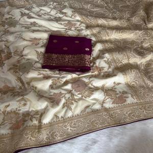 Sari de Seda VASTRA COTTAGE Dola con Tejido Meenakari Zari, Pallu Zari y Blusa con Contraste en el Borde, Sari de Diseño Elegante - Product Image 2