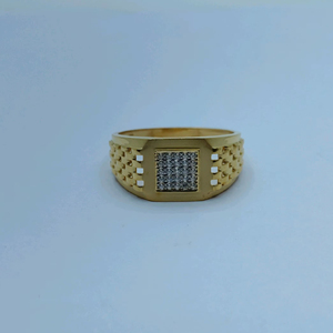 Bague élégante pour homme en or 22 carats avec grappe de diamants carrés et bande texturée, bague de luxe pour un usage quotidien - Product Image 2