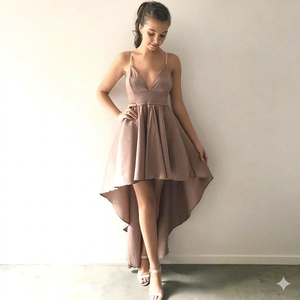 Robe de soirée élégante à bretelles spaghetti et coupe asymétrique pour femme - Product Image 1