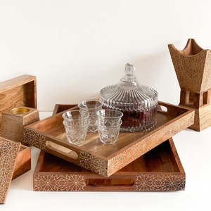 Bandeja de Servir de Madera de Acacia Natural Pulida de Alta Calidad OEM, Apta para Alimentos, Duradera, Moderna y Minimalista, Decoración para Mesa de Comedor - Product Image 1