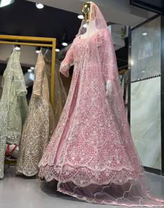 Robe Maxi Indienne Pakistanaise Brodée Rose, Ensemble Lehenga Choli, Robe Perlée à Paillettes avec Voile pour Mariage et Soirée - Product Image 4