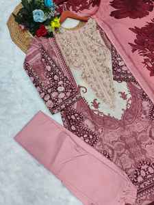 Traje Salwar de Algodón Indio de Diseño Moderno y Más Vendido, con Bordado Exclusivo, Ropa Étnica Elegante para Mujer para Fiestas - Product Image 5