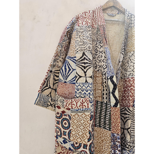 Bata Kimono Acolchada Kantha Hecha a Mano, Estilo Bohemio Único, Cintura Elástica, Diseño de Retazos de Cachemira, Larga y Acogedora - Product Image 2