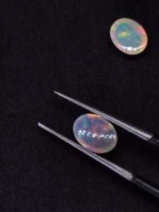 Natural Ethopian Opal 8x6MM Oval Cut Best Quality Natural Gemstone for Jewelry Making - Product Image 3