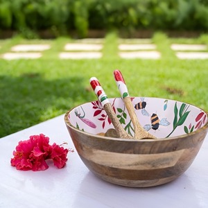 Bol en bois rond pour salade et riz, bol décoratif pour la maison, finition en bois naturel avec motif floral vintage imprimé. - Product Image 1